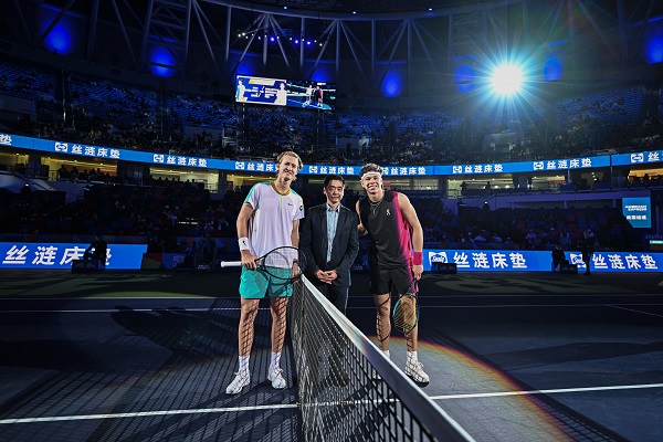 间通过调整 间通过调整